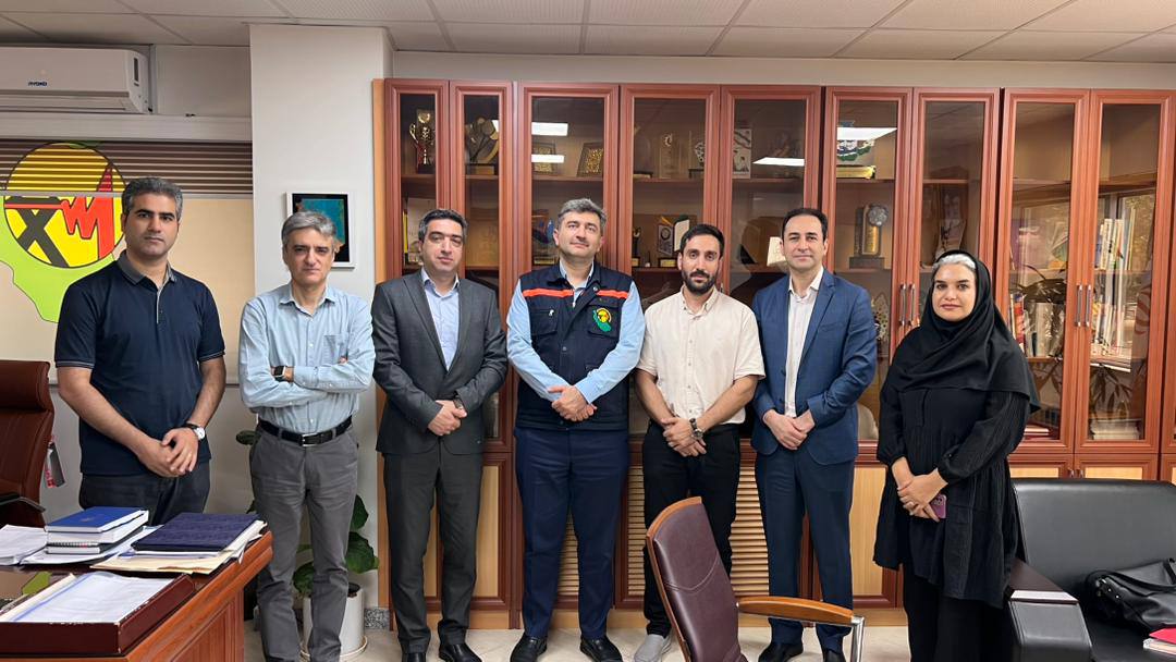 🟢 جلسه با مدیرعامل شرکت توزیع برق گیلان پیرامون چالش‌های برق و همکاری‌های فناورانه